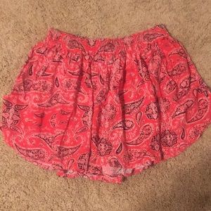 Coral colored flowy shorts